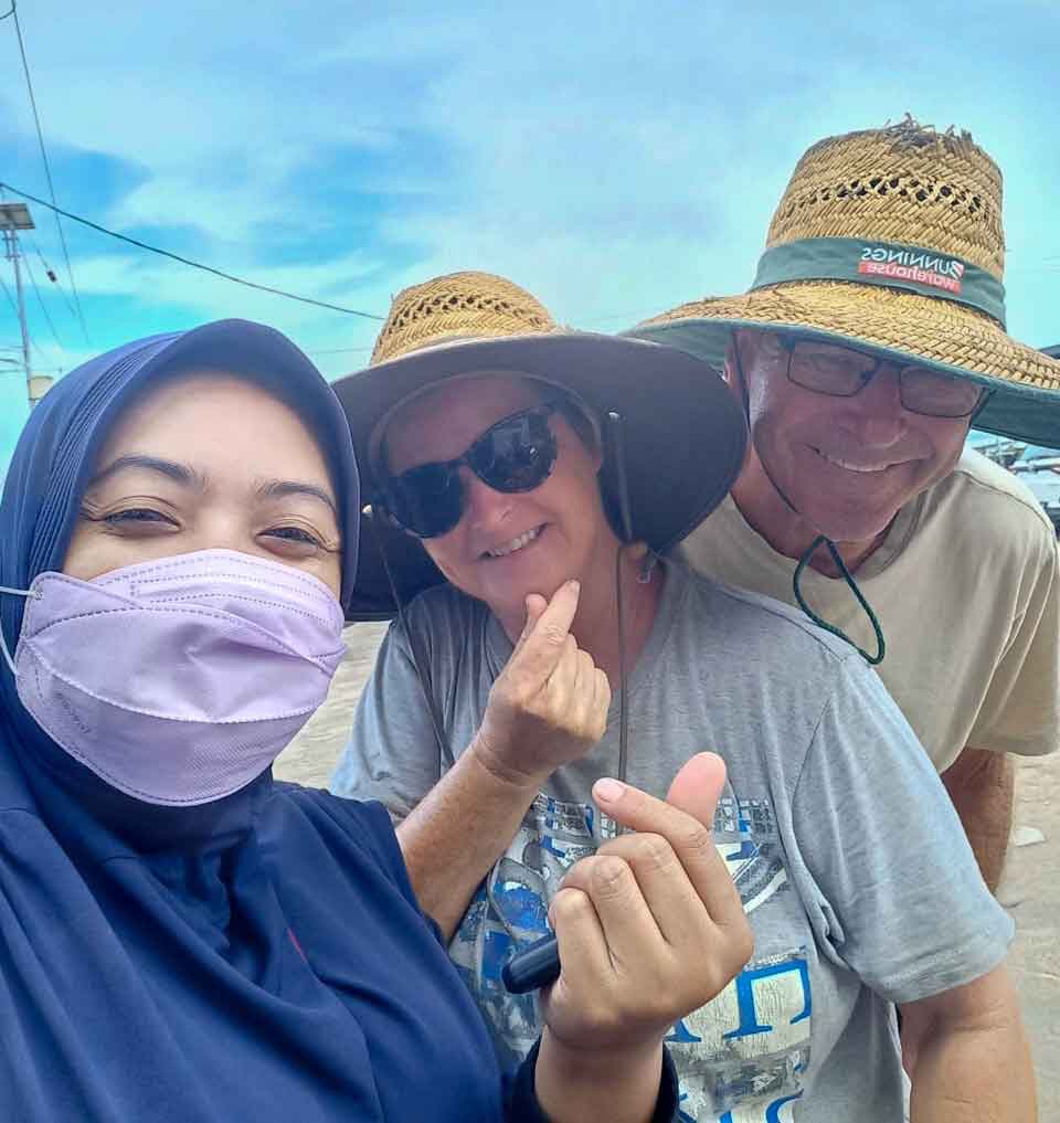 Sorong-Scooter-Hire-Ervin-Motors-IMG_0458 Selfie with the lady from Sorong's Ervin Motors Scooter hire